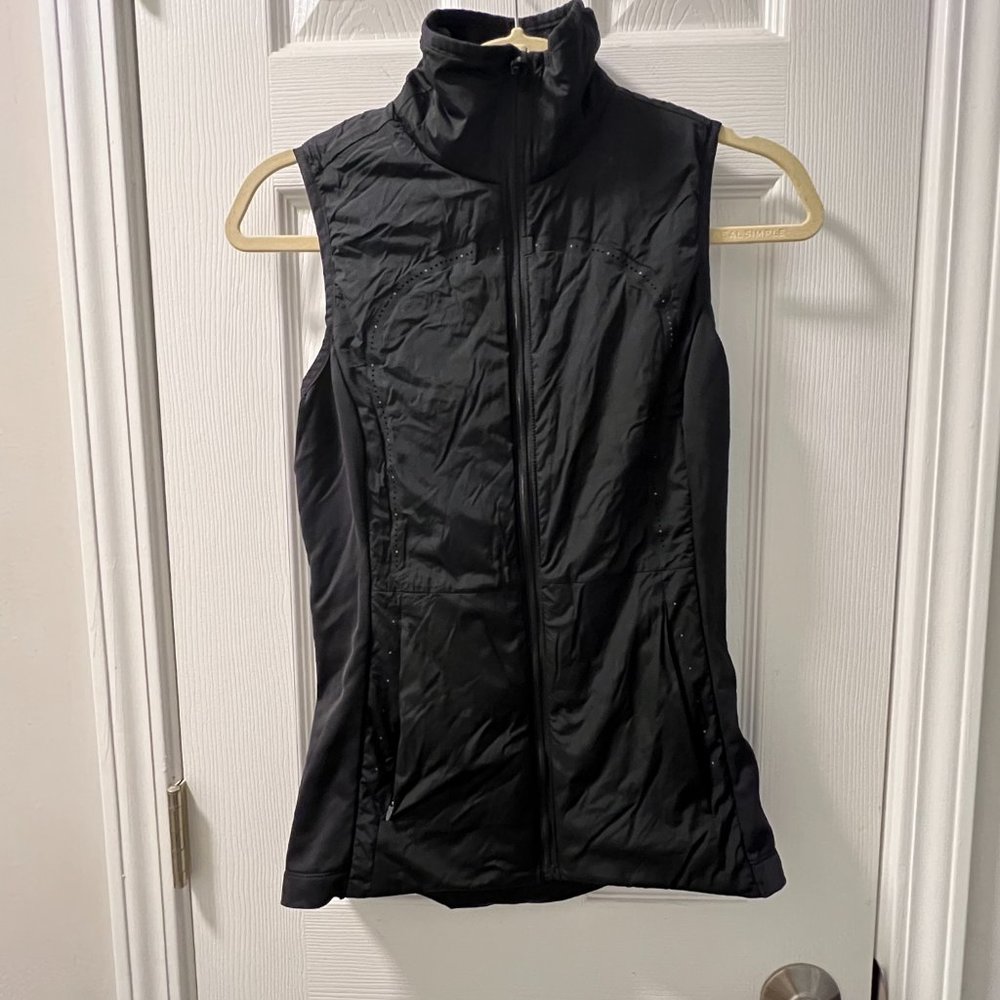 Lululemon Light-Weight Running Vest, Size 4, Black